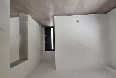 Casă cu 5 camere cu Teren 350 Mp în Central - 2