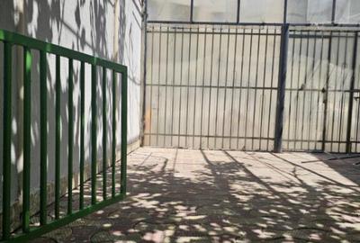 Casă cu 5 camere cu Canalizare în Tomis I - 12