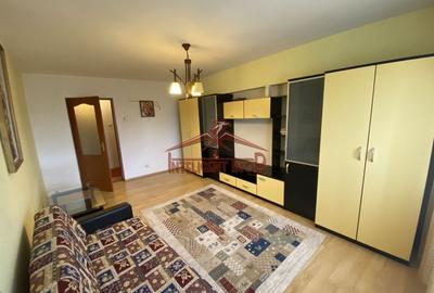 Apartament cu 3 camere decomandat, mobilat în Central