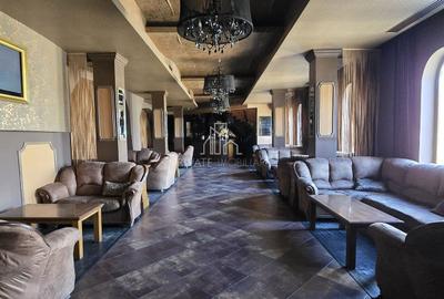 Spațiu comercial, de 452 mp, în Central - 7