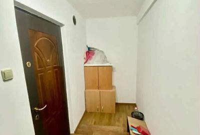 Apartament 3 camere, decomandat - zona Tractorul - 7