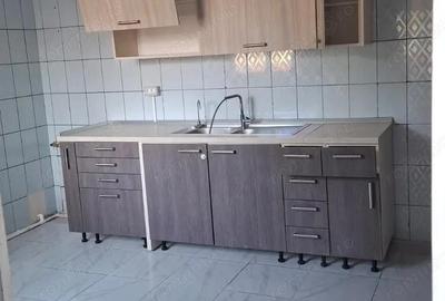 Casă cu 6 camere în 23 August (Cațelul) - 3