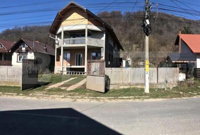 Casă cu 2 camere cu Teren 3050 Mp în Bezdead - 17