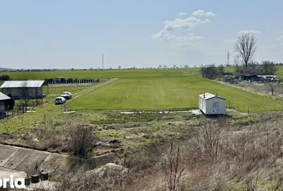 Teren de 444 mp, în Central - 9