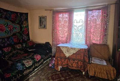 Casă cu 6 camere cu Teren 1400 Mp în Chitid - 2