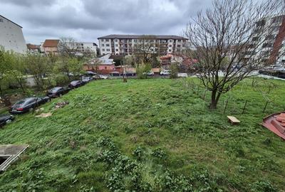 Cladire  S+P+3+M - 1762,18 mp + teren 1608 mp - Lacul Morii - 24