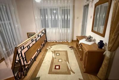 Casă cu 8 camere cu Teren 750 Mp în Central - 19