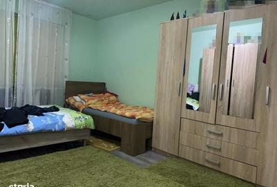 Apartament cu 3 camere decomandat în Pandurilor - 1