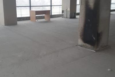 Birou, de 1,000 mp, în Drumul Taberei - 10