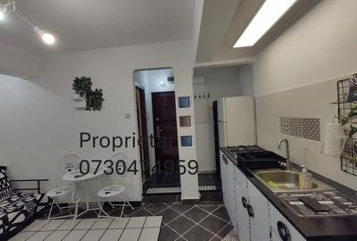 Piata Romana proprietar vand gars renovata  mobilata Ikea bloc 1960 - 5