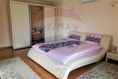 Casă individuală cu 6 camere cu Teren 1071 Mp în Central - 21