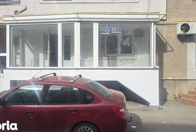 Spațiu comercial, de 74 mp, în Central - 13