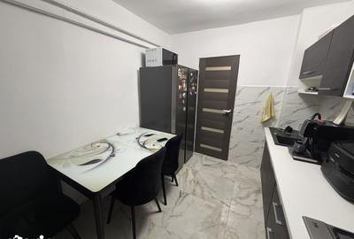 Apartament cu 4 camere decomandat în Central - 4