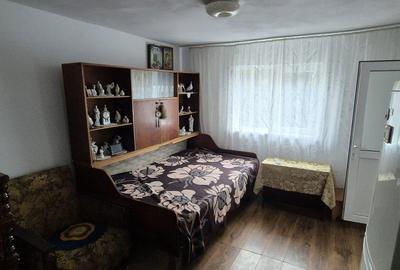 Casă cu 3 camere cu Teren 207 Mp în Km 5 - 7