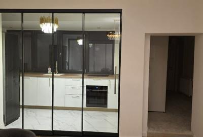 Apartament cu 4 camere decomandat în Central - 2