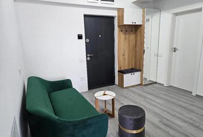 Apartament cu 2 camere decomandat în Universitate
