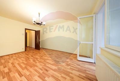 Apartament cu 2 camere de vânzare în zona Tractorul - 7