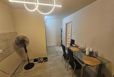 Apartament cu 2 camere semidecomandat în Micro I - 7