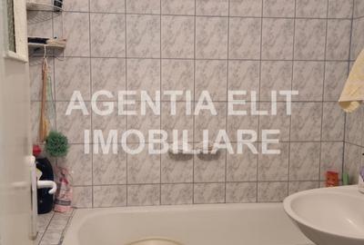 Apartament cu 3 camere semidecomandat în Central - 6