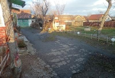 Casă individuală cu 2 camere cu Teren 10 Mp în Turia - 2