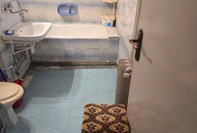 Vand apartament 2 camere decomandat in Deva, etaj 2, - 2