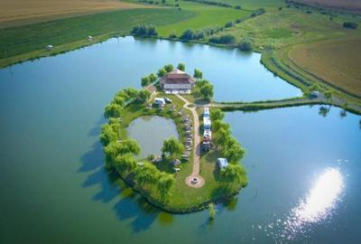 Pescarie cu restaurant - 2