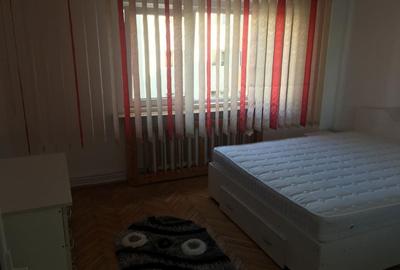 Apartament cu 3 camere decomandat în Central - 2