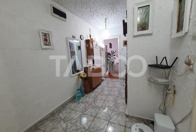Apartament 3 camere zona 1 Decembrie 65 mp utili + 5 mp balcon - 13