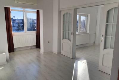 Apartament cu 2 camere semidecomandat în Smeura - 3