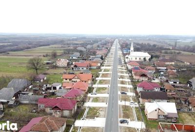 Casă cu 3 camere decomandat cu Teren 4748 Mp în Pomi - 4