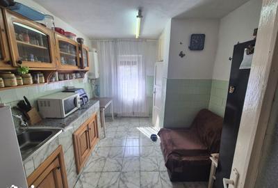 Apartament cu 3 camere decomandat în Central - 2