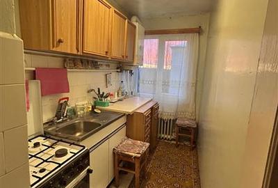 Apartament cu 3 camere semidecomandat în Central - 11