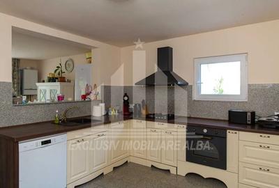 Casă individuală cu 6 camere cu Canalizare în Ciugud - 3