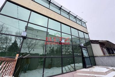 Spațiu comercial, de 372 mp, în Tineretului - 14