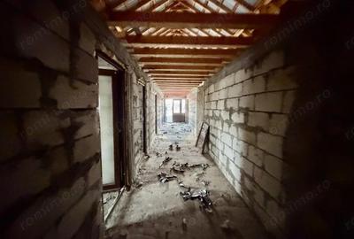 Casă cu Teren 1218 Mp în Vitănești - 2