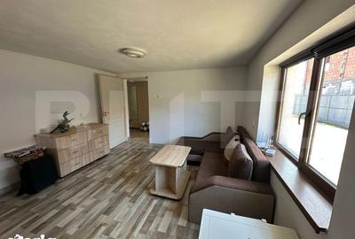 Casă cu 4 camere cu Teren 8096 Mp în Central