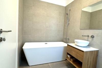 Casă cochetă cu 3 dormitoare, fiecare cu baie proprie, în Mobexpert Homes – cart - 4