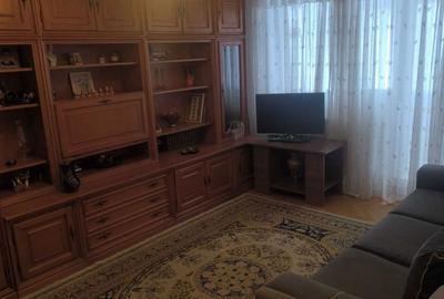Apartament cu 3 camere decomandat în Malu Roșu - 5