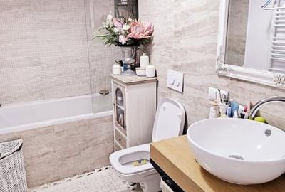 Apartament cu 3 camere decomandat, mobilat în Tractorul - 7