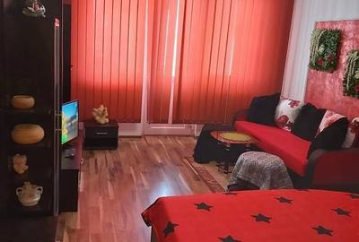 Garsonieră decomandată în Central - 1