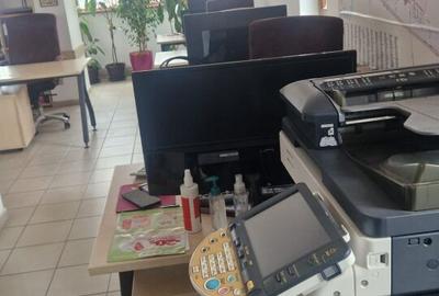 Spațiu comercial, de 50 mp, în Titan - 2