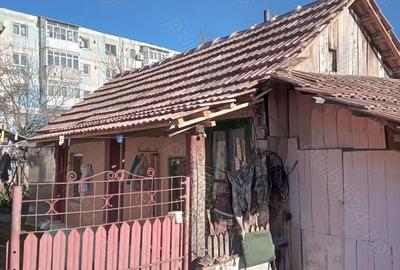 Casă cu 6 camere cu Teren 300 Mp în Central - 12