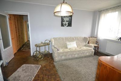 Apartament cu 3 camere semidecomandat în Astra - 2