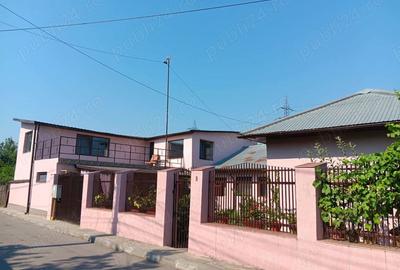 Vand casa cu mansarda ?i terasa Vand casa cu mansarda ?i terasa - 2