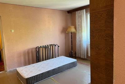 2 camere Salaj -Ferentari , str Livezilor - 8