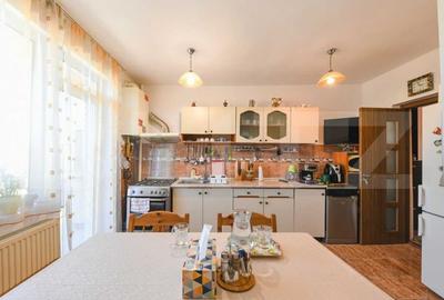 Casa unifamiliala 9 camere, teren 560 mp, 7 locuri de parcare - 6