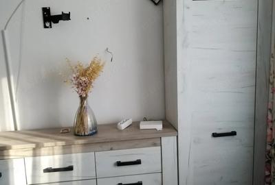 Apartament cu 3 camere decomandat în Exterior Vest - 2
