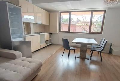 Apartament cu 3 camere semidecomandat în Crângași - 3