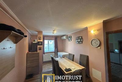 Apartament cu 3 camere decomandat, mobilat în Aradul Nou - 3