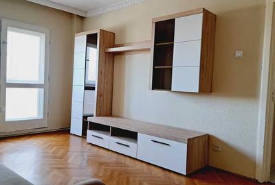 Apartament 3 camere zona garii (2 balcoane+2 Bai)Loc de parcare